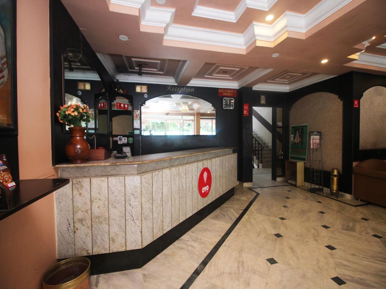 Hotel New Rajdarshan マディケーリ エクステリア 写真